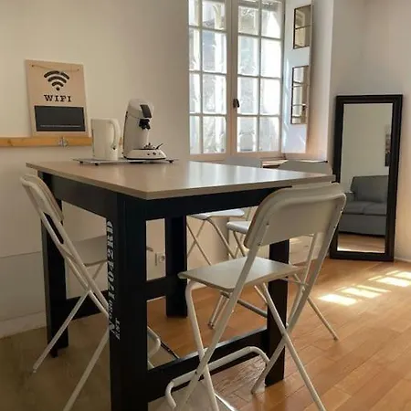 Superbe T3 Atypique Dans Le Quartier Historique Apartman Périgueux