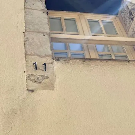 Superbe T3 Atypique Dans Le Quartier Historique * Périgueux